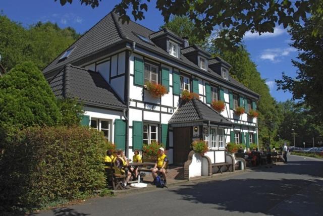 Wisskirchen Hotel & Restaurant Odenthal Εξωτερικό φωτογραφία